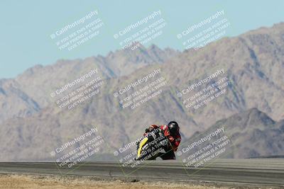 media/Dec-01-2025-Moto Forza (Mon) [[2daa91e15f]]/2-Intermediate Group/Session 4 Turn 9/